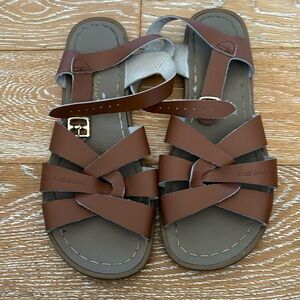 Saltwater sandal